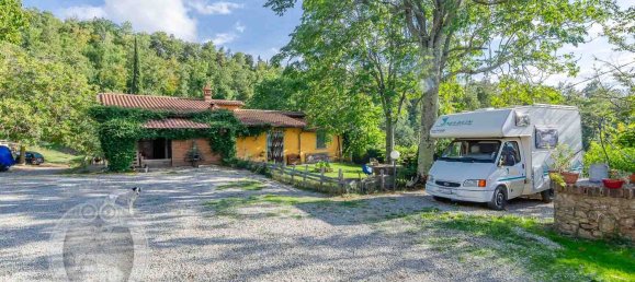 Дом с 10 комнатами в Кортона, Италия № 124423 15