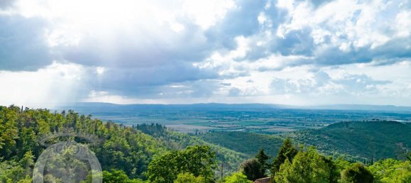 Дом с 10 комнатами в Кортона, Италия № 124423 5