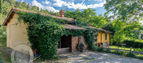 Дом с 10 комнатами в Кортона, Италия № 124423 20