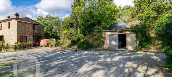 Дом с 10 комнатами в Кортона, Италия № 124423 23