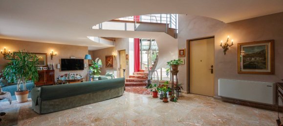 5 bedrooms Villa in Castiglione Torinese, Italy No. 272101 9