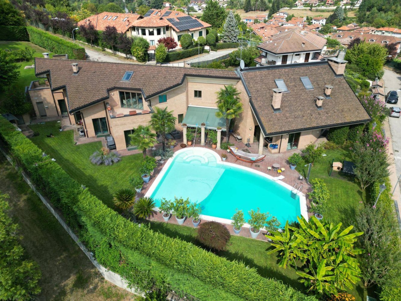 5 bedrooms Villa in Castiglione Torinese, Italy No. 272101