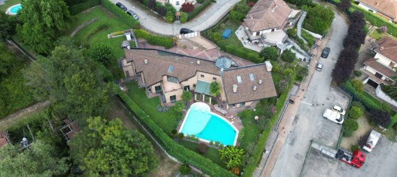 5 bedrooms Villa in Castiglione Torinese, Italy No. 272101 2