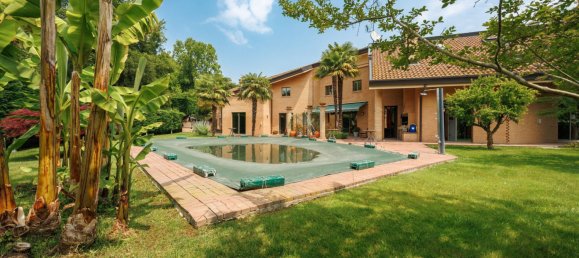 5 bedrooms Villa in Castiglione Torinese, Italy No. 272101 6