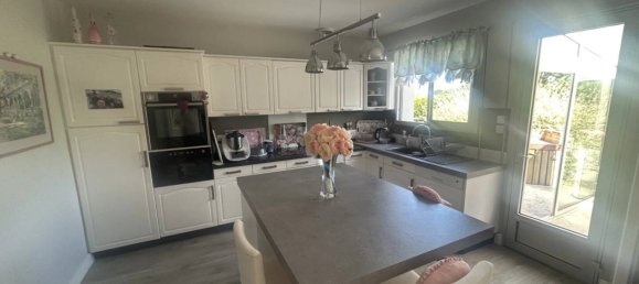 4 bedrooms House in Cholet, France No. 321240 2