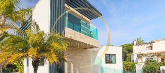 4 غرف نوم فيلا في Quarteira, Portugal رقم 104247 32