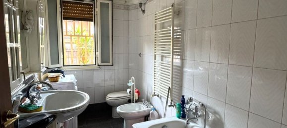 4-salle Appartement à Rome, Italy No. 23672 37