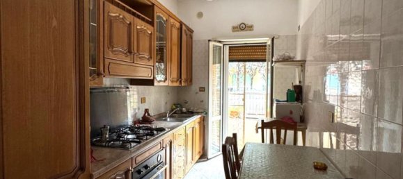 4-salle Appartement à Rome, Italy No. 23672 17