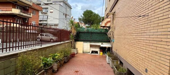 4-salle Appartement à Rome, Italy No. 23672 42