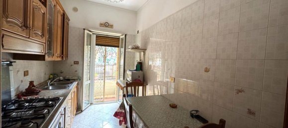 4-salle Appartement à Rome, Italy No. 23672 19