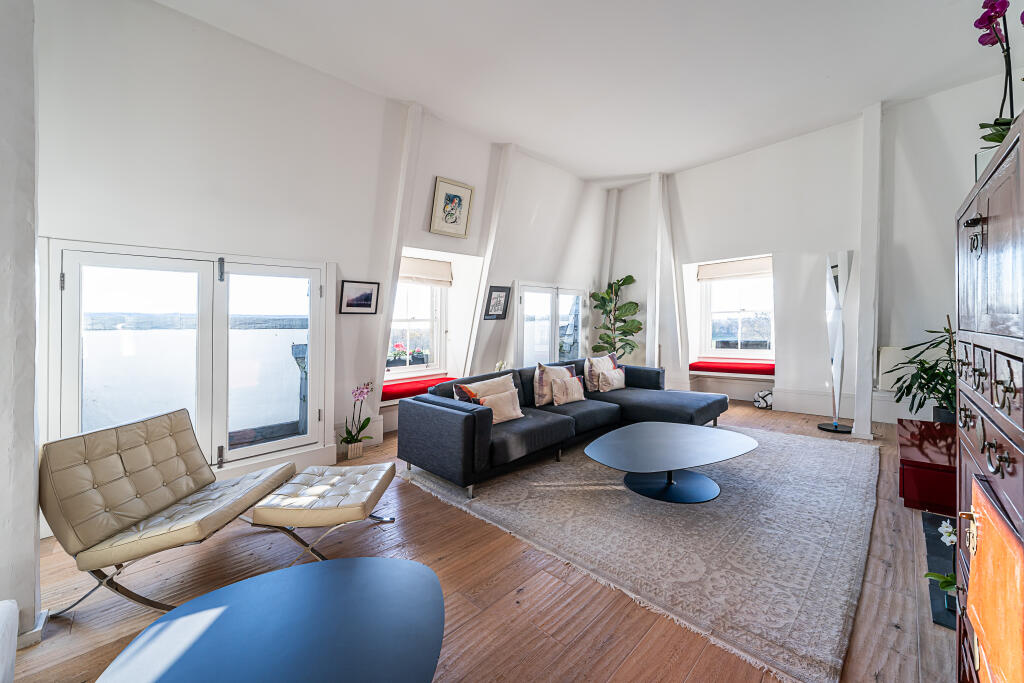 2 bedrooms Apartment in London, United Kingdom No. 14047