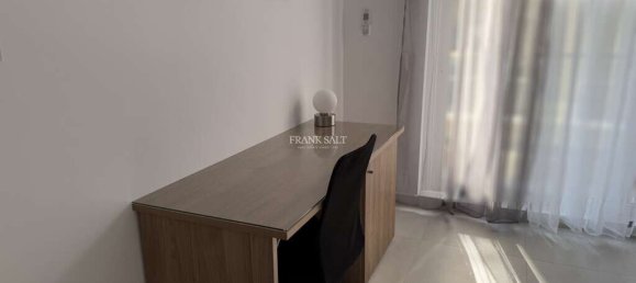 Квартира с 3 спальнями в Гзира, Мальта № 8224 7