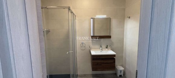 Квартира с 3 спальнями в Гзира, Мальта № 8224 13