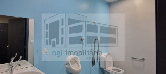 990m² Warehouse in Loures, Portugal No. 188875 22