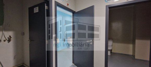 990m² Warehouse in Loures, Portugal No. 188875 16