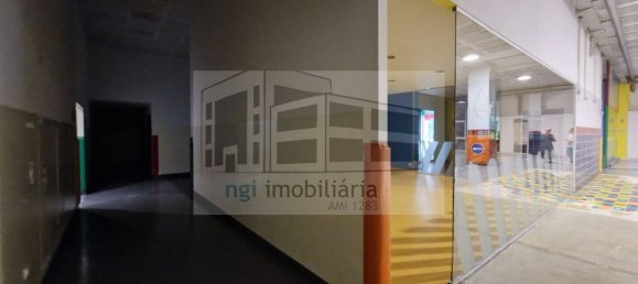990m² Warehouse in Loures, Portugal No. 188875 27