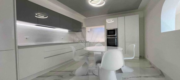 8 rooms Villa in Pietrasanta, Italy No. 40616 7