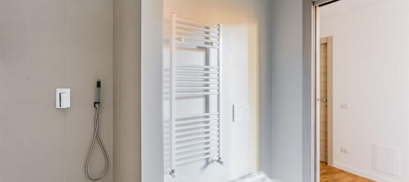 Apartamento de 3 habitaciónes en Monza, Italy No. 34166 13