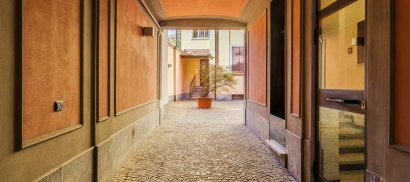 Apartamento de 3 habitaciónes en Monza, Italy No. 34166 4