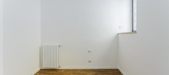 Apartamento de 3 habitaciónes en Monza, Italy No. 34166 20