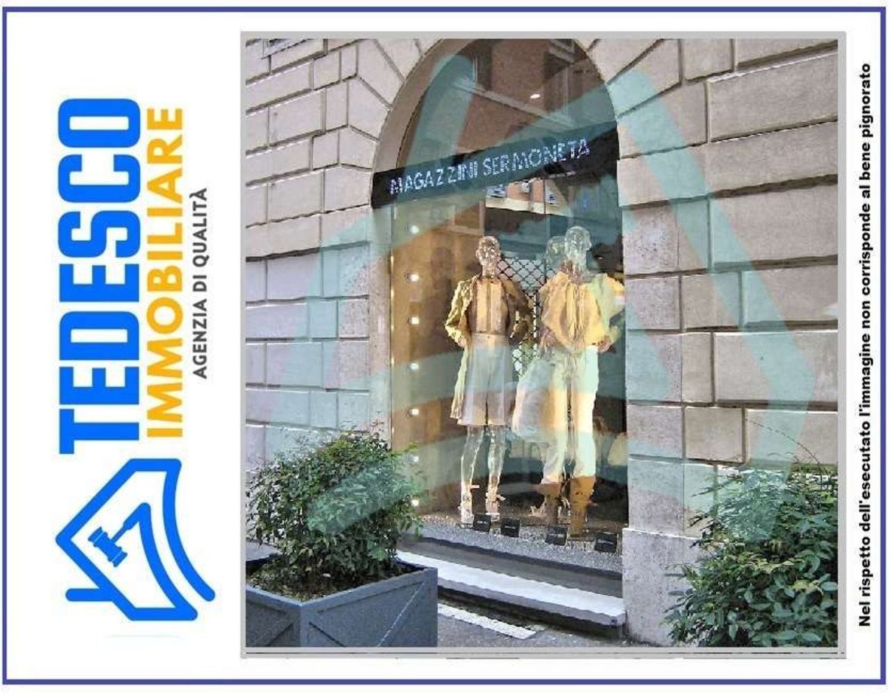 Gewerbliche Immobilie in San Salvatore Telesino, Italy 192m², Nr. 298797