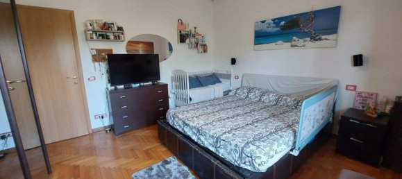 6 bedrooms Apartment in Udine, Italy No. 322297 8