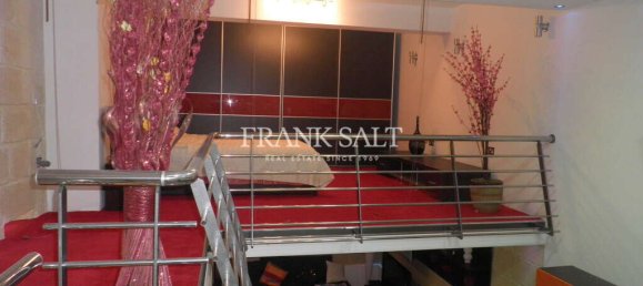 1 bedroom Maisonette in Senglea, Malta No. 3856 7