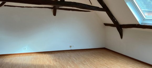 Casa de 3 dormitorios en Sours, France No. 274203 2