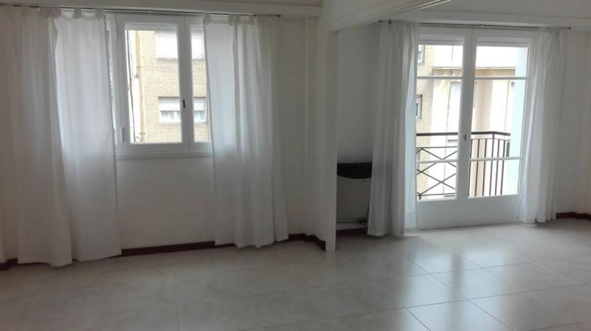 2 bedrooms Apartment in Mar del Plata, Argentina No. 90693