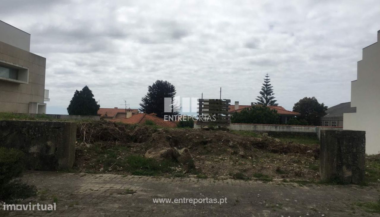 249m² Land in Viana do Castelo, Portugal No. 154449