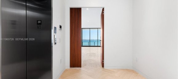 4 dormitorios propiedad comercial en venta en Miami, Miami-Dade, Florida, USA № 614818 13
