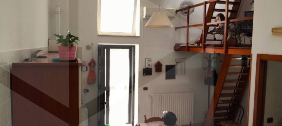 3 rooms House in Bari, Italy No. 17221 5