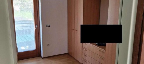 5 bedrooms Apartment in Donnas, Italy No. 333033 6