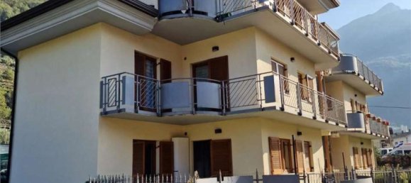 5 bedrooms Apartment in Donnas, Italy No. 333033 3