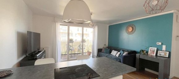 2 bedrooms Apartment in Le Plessis-Robinson, France No. 279556 2