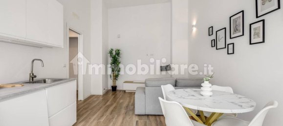 1 bedroom Apartment in Milan, Italy No. 277004 2