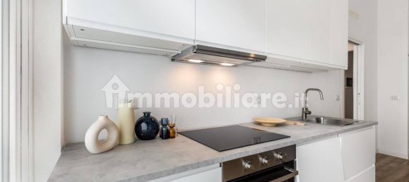 1 bedroom Apartment in Milan, Italy No. 277004 8