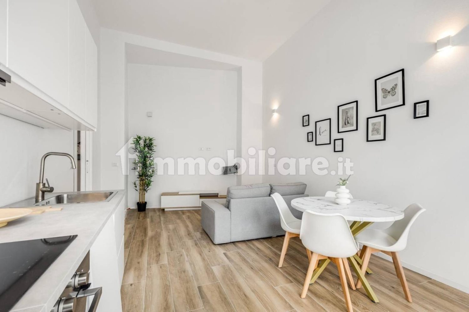 1 bedroom Apartment in Milan, Italy No. 277004