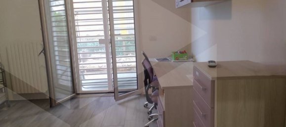 5-salle Appartement à Bari, Italy No. 32761 30