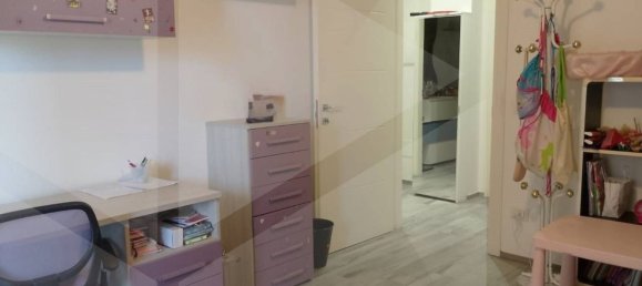 5-salle Appartement à Bari, Italy No. 32761 11