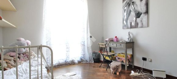 4 rooms Apartment in Mariano Comense, Italy No. 283400 16