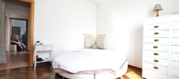4 rooms Apartment in Mariano Comense, Italy No. 283400 13