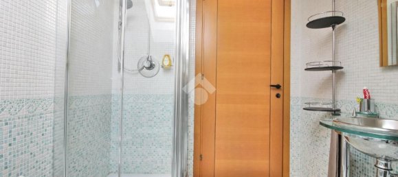 4 rooms Apartment in Mariano Comense, Italy No. 283400 29