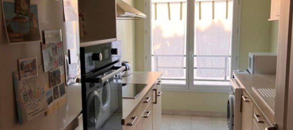 2 bedrooms Apartment in Courbevoie, France No. 334294 3