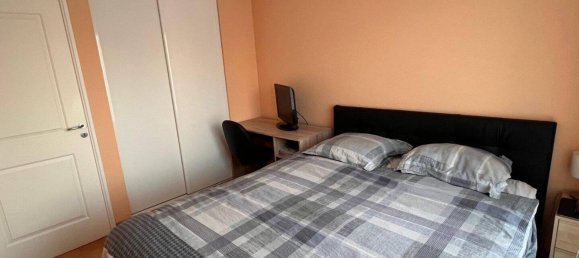 2 bedrooms Apartment in Courbevoie, France No. 334294 5