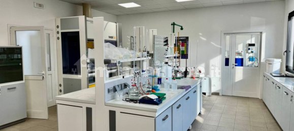 Escritório em Lainate, Italy 540 m² N.º 317765 13