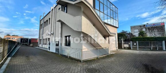 Escritório em Lainate, Italy 540 m² N.º 317765 2