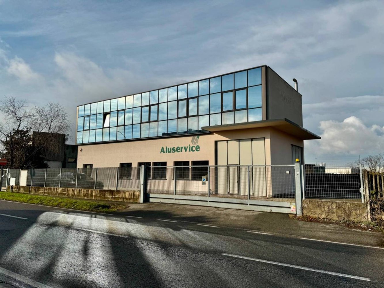 Escritório em Lainate, Italy 540 m² N.º 317765