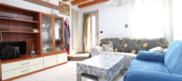 3 غرف نوم منزل في Vicenza, Italy رقم 102937 4