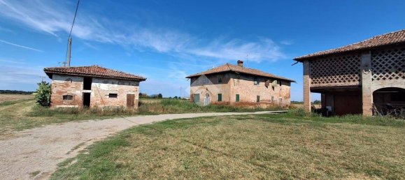 5 Schlafzimmer Haus in Castelfranco Emilia, Italy, Nr. 319153 11